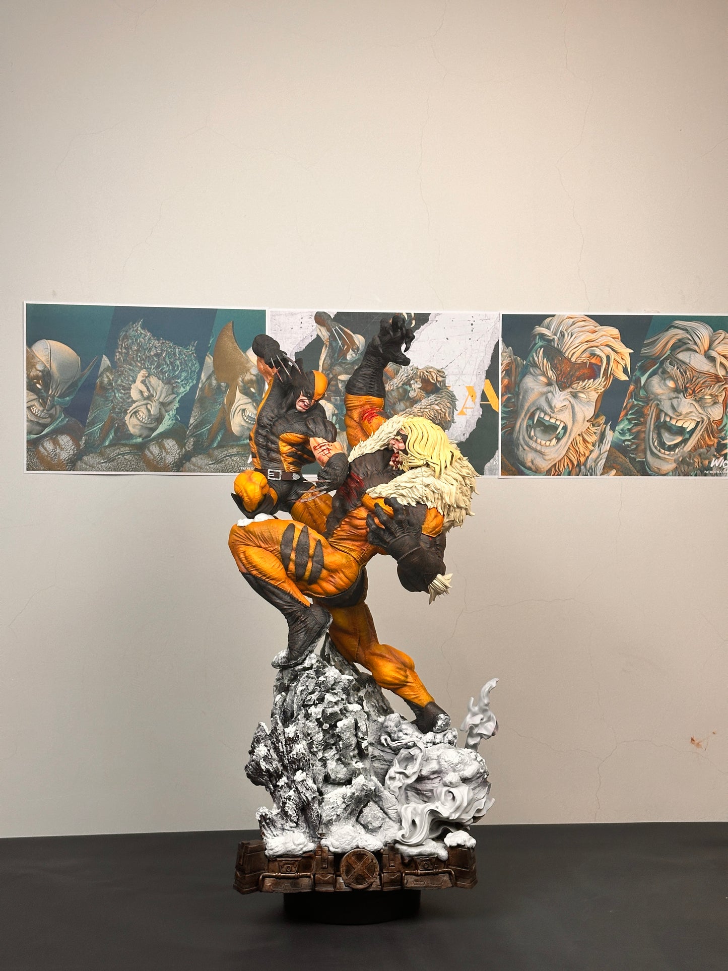 Wolverine vs Sabertooth Diorama